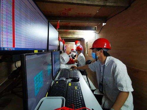 光影定格情系藍天，技能守護安全飛行——中南空管局局直職工攝影比賽暨作品展通訊設備修理側記
